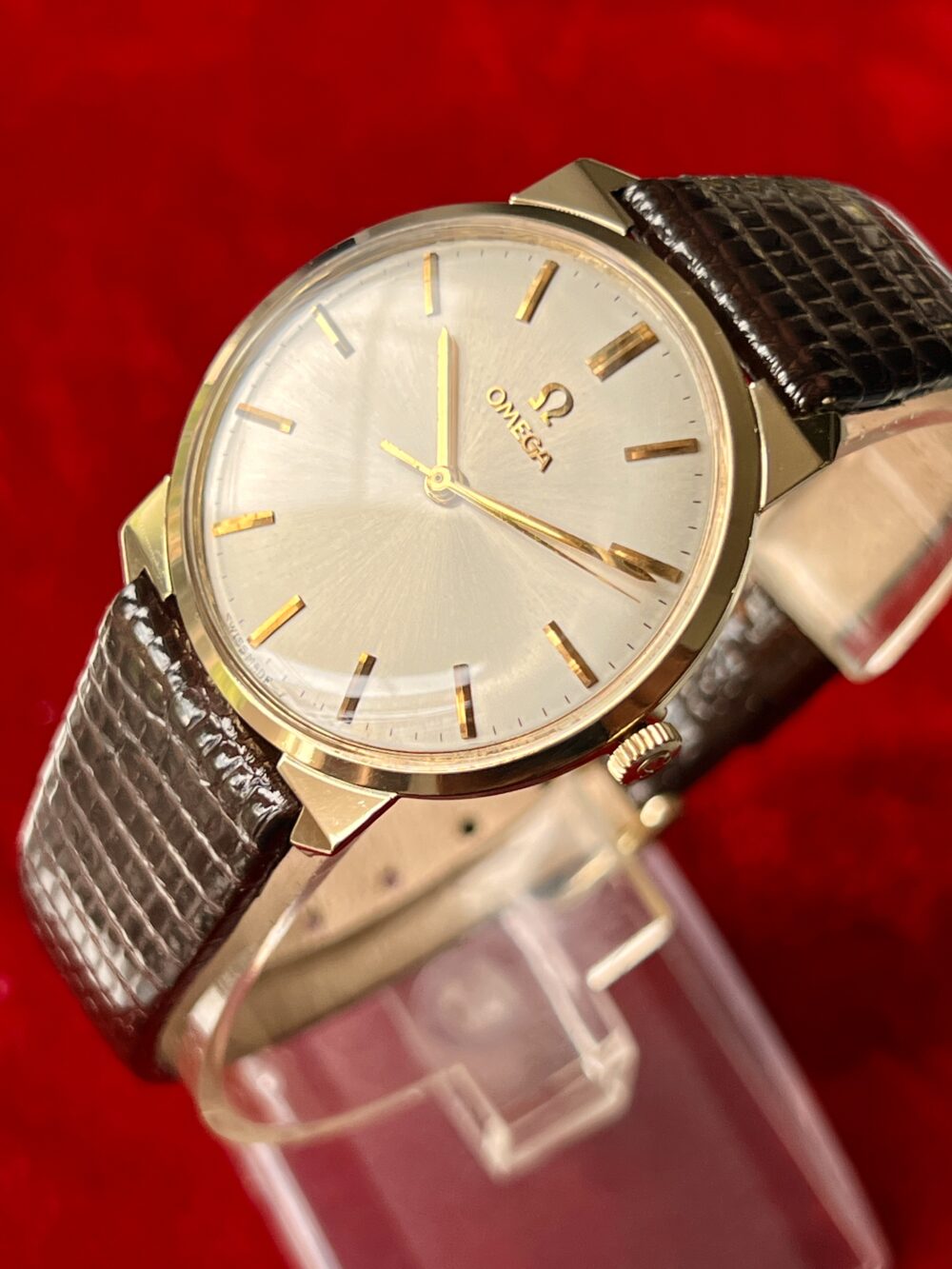 Vintage 1960s omega 14k gold manual wind P6587 - Image 3