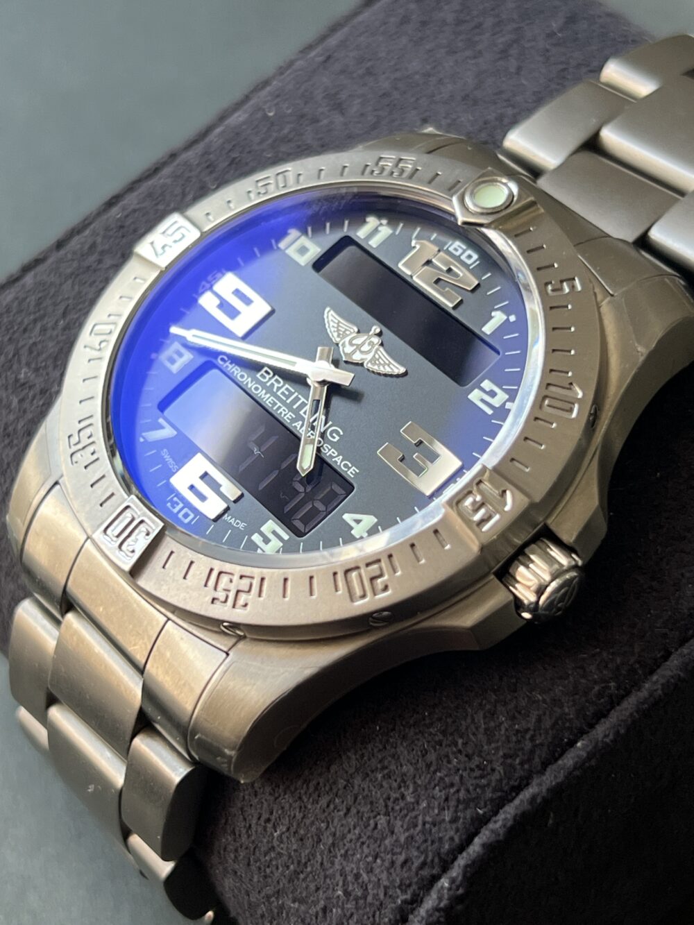 Breitling aerospace EVO titanium E79363 nos - Image 2
