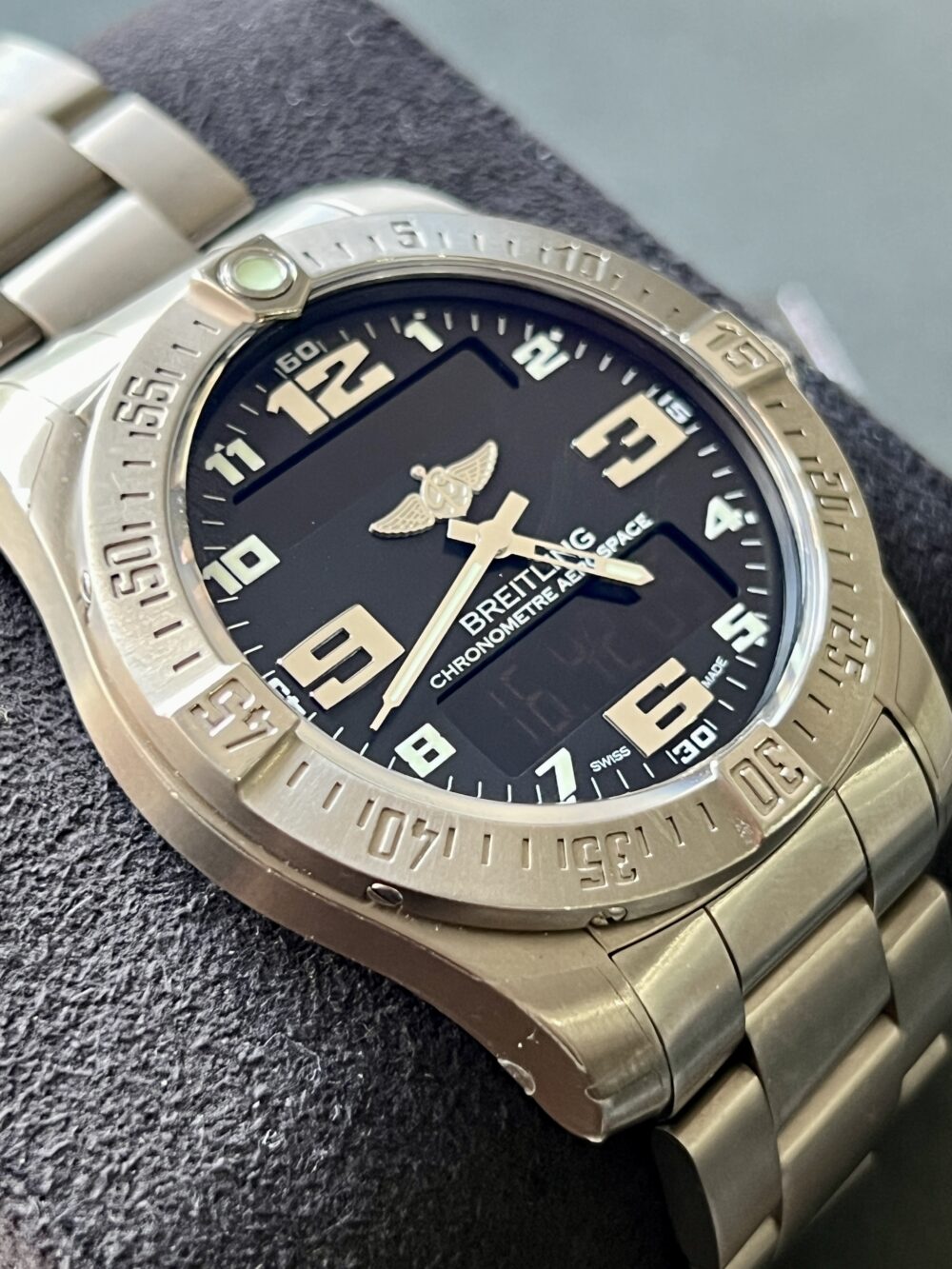 Breitling aerospace EVO titanium E79363 nos - Image 3