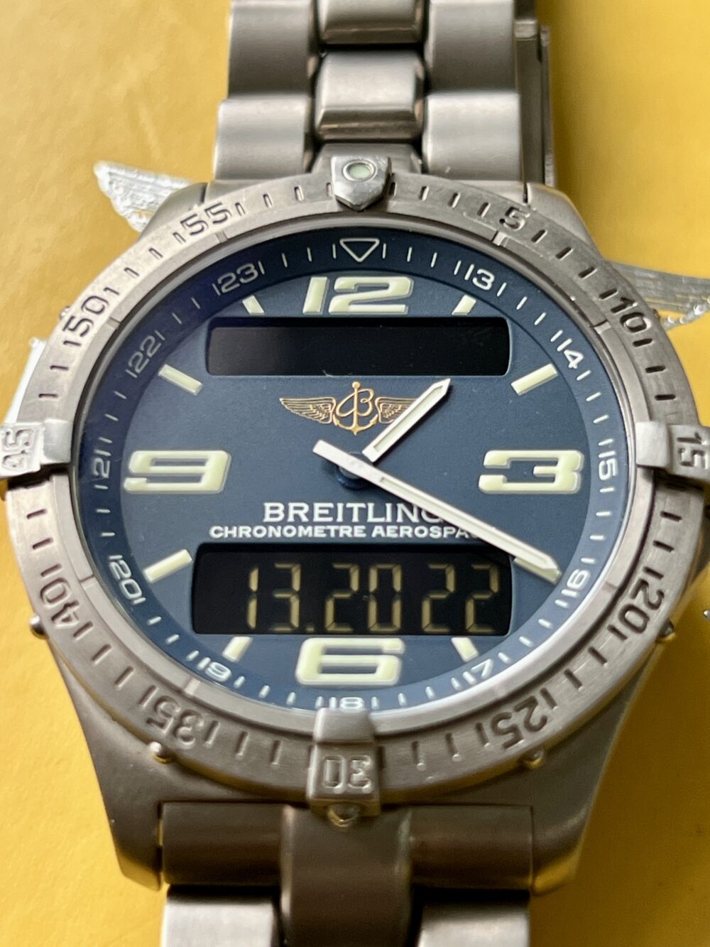 Breitling aerospace titanium repetition minutes E75362 - Image 12